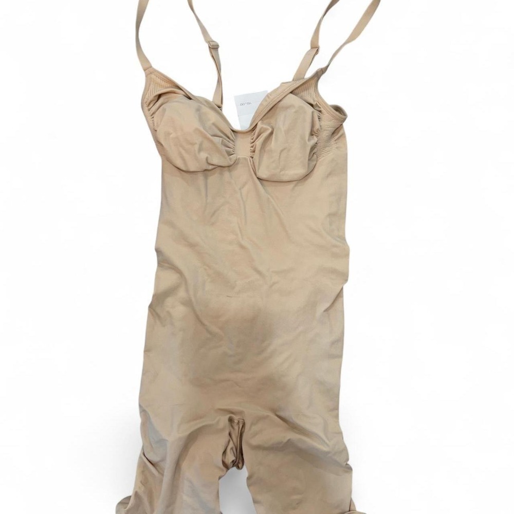 SKIMS Sculpting Mid Thigh Bodysuit Sand Beige Size 3XL Shapewear NWT